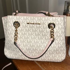 MK ✨💕 Mini Crossbody bag